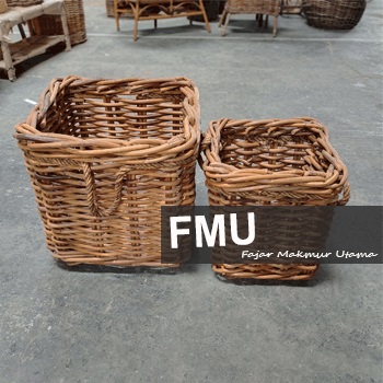 LARGE CHUNKY RATTAN BASKET