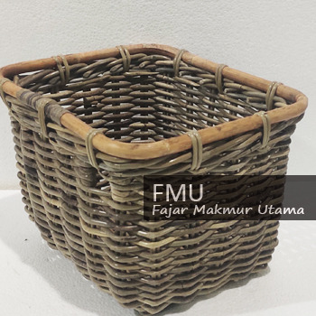 Wicker bike basket rear