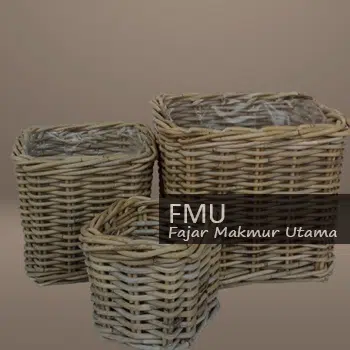 small rattan basket square