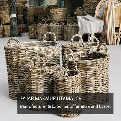 Round rattan basket